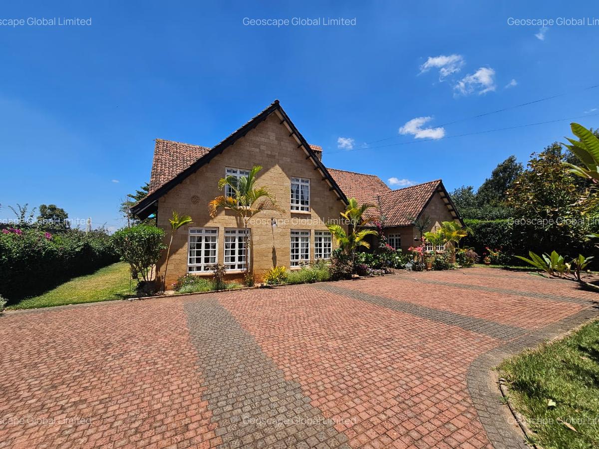 4 Bed House with En Suite in Runda - 3