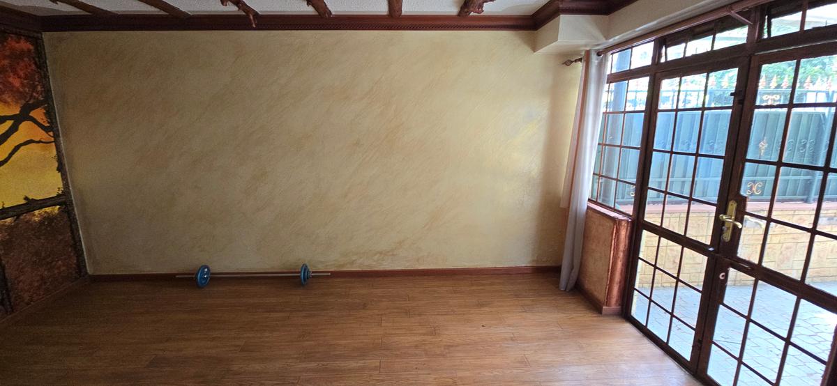 5 Bed Townhouse with En Suite at Kabasiran Avenue - 9