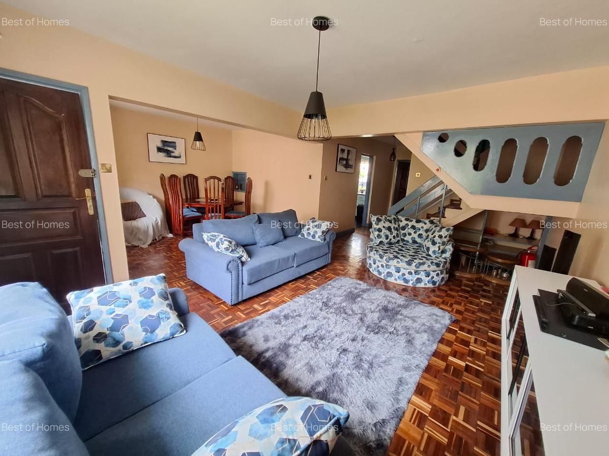 4 Bed House with Garden in Lavington - 4