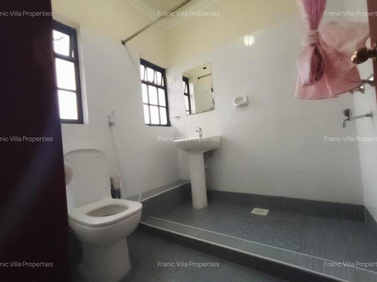 2 Bed House with En Suite at Runda - 2