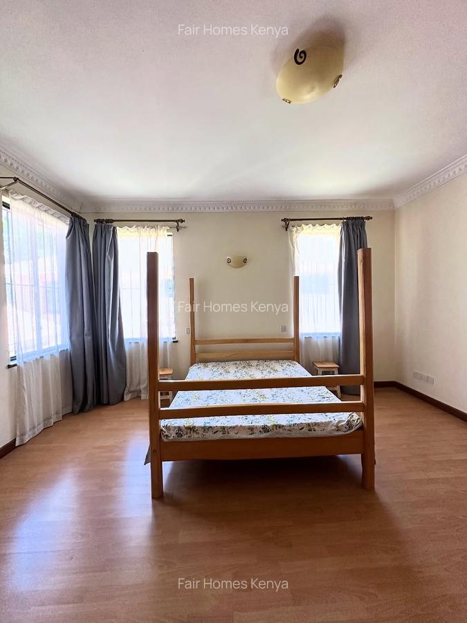 4 Bed Townhouse with En Suite at Convent Drive - 5