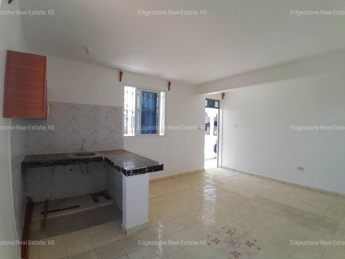 1 Bed Apartment with Borehole in Mtwapa - 4