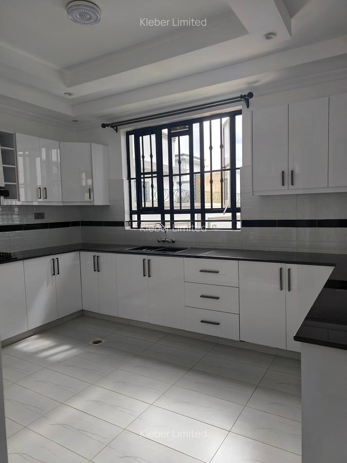 3 Bed House with En Suite in Ruiru - 7