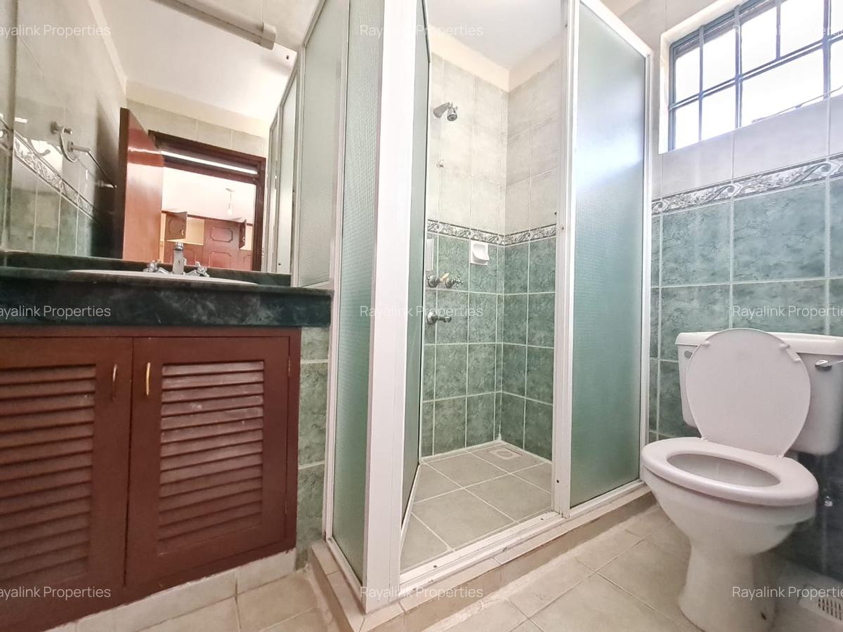 4 Bed Townhouse with En Suite at Spring Valley - 17