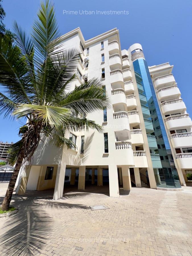 Serviced 3 Bed Apartment with En Suite in Nyali Area - 15