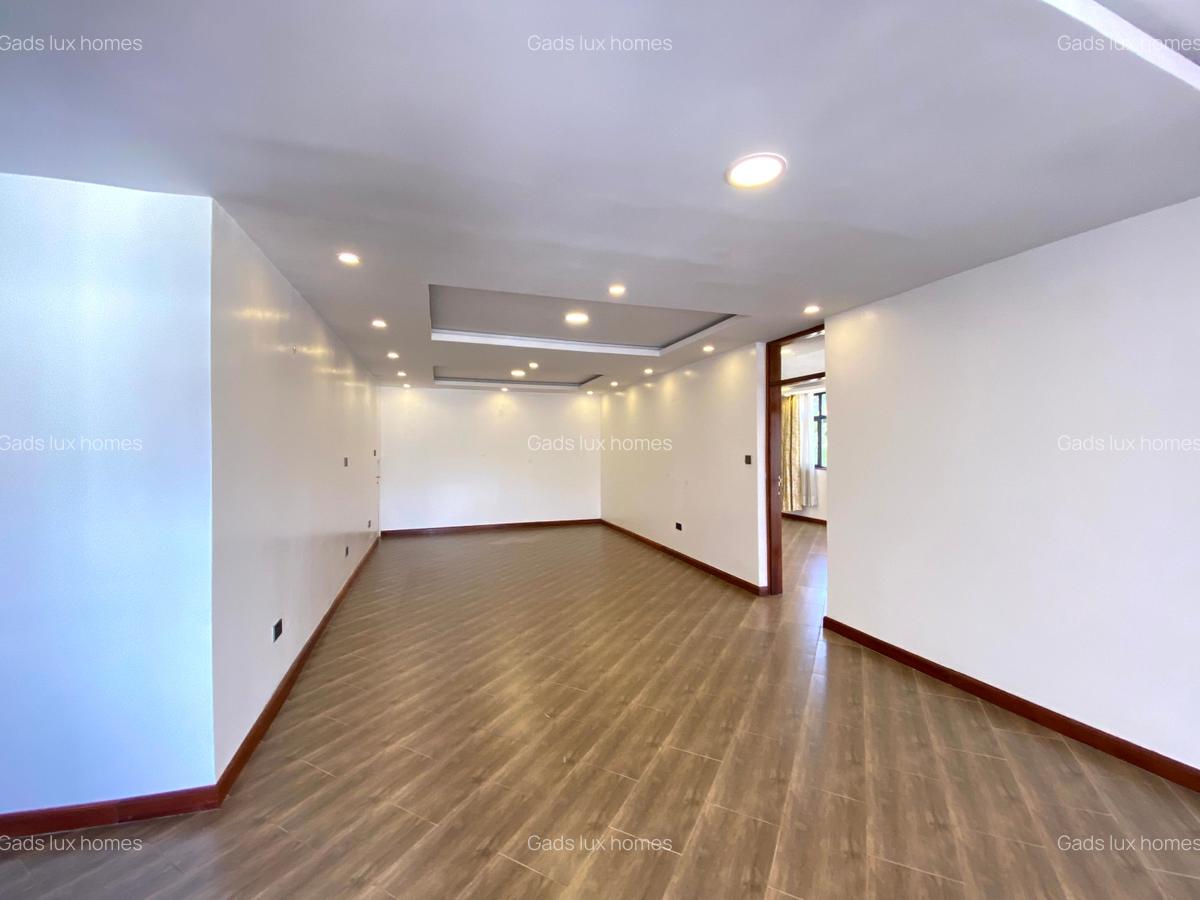 5 Bed Villa with En Suite at Spring Valley - 5