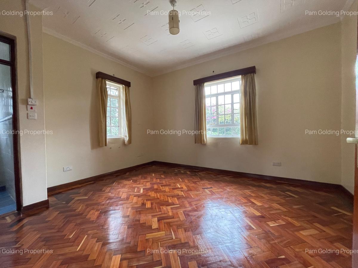 2 Bed Apartment with En Suite in Karen - 18