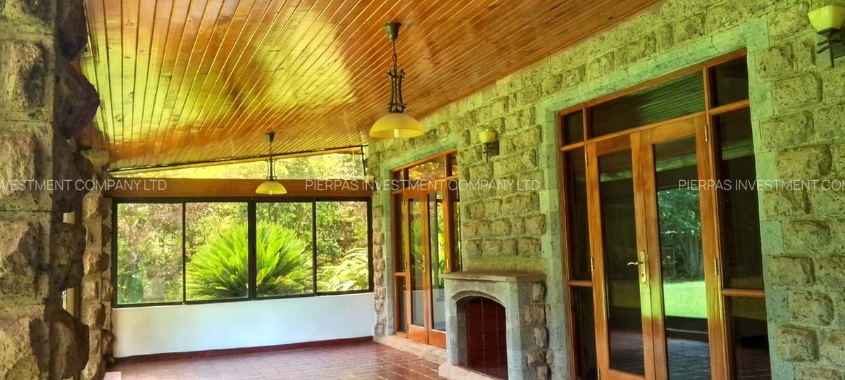 5 Bed Townhouse with En Suite in Karen - 14