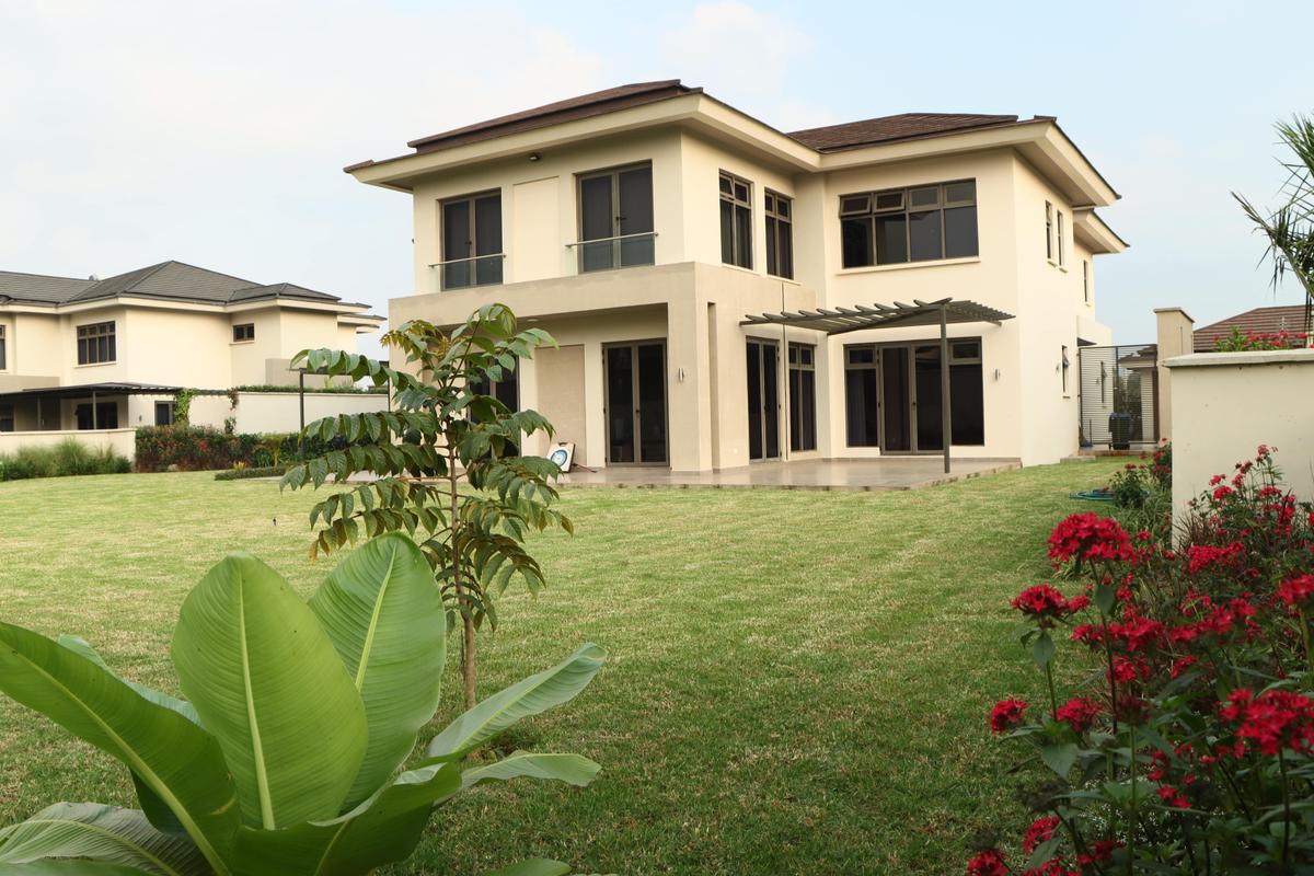 5 Bed Villa with En Suite at Seminary Drive - 2