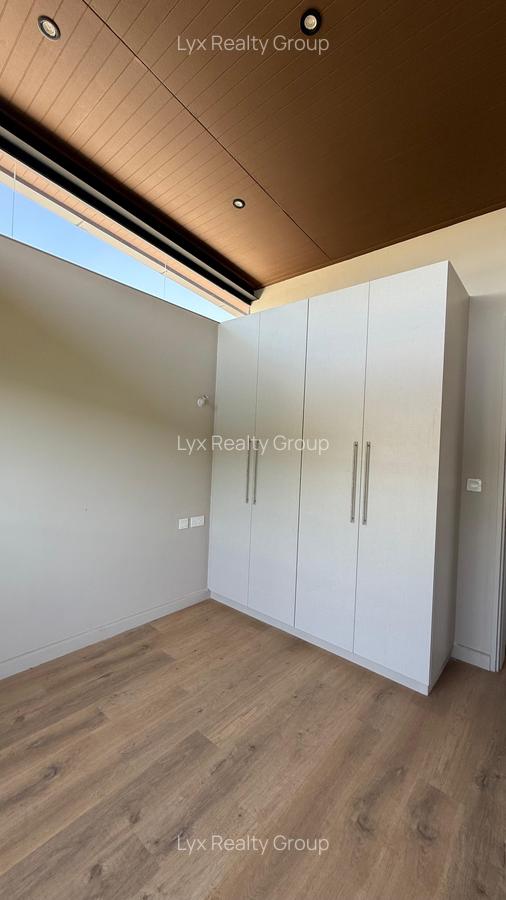 4 Bed Townhouse with En Suite in Runda - 11