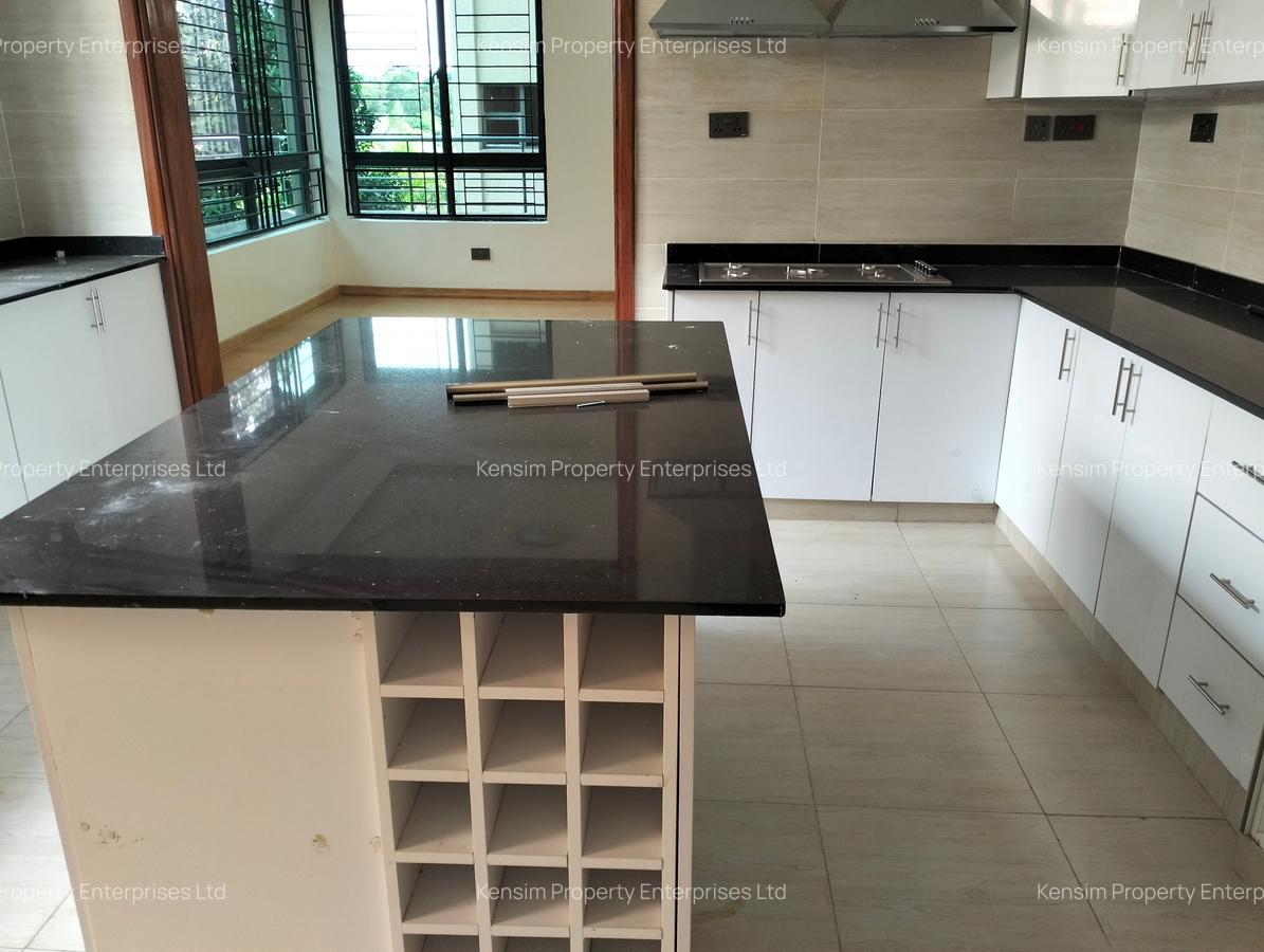 5 Bed Townhouse with En Suite in Lavington - 5