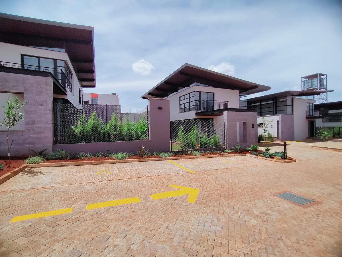 4 Bed Villa with En Suite in Karura - 2