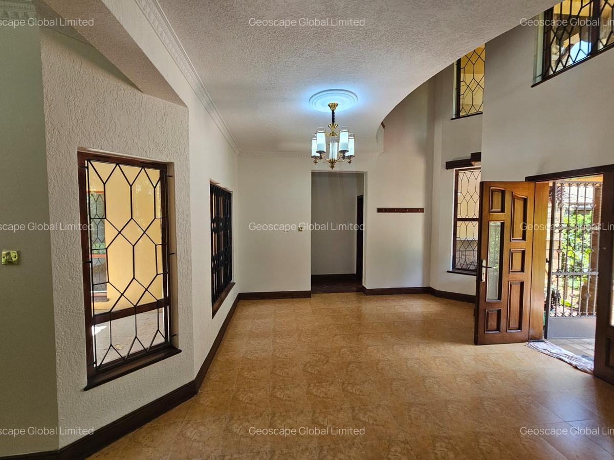 4 Bed House with En Suite in Runda - 6