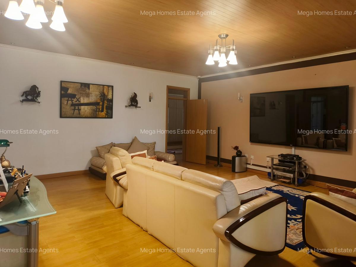 5 Bed House with En Suite in Gigiri - 1