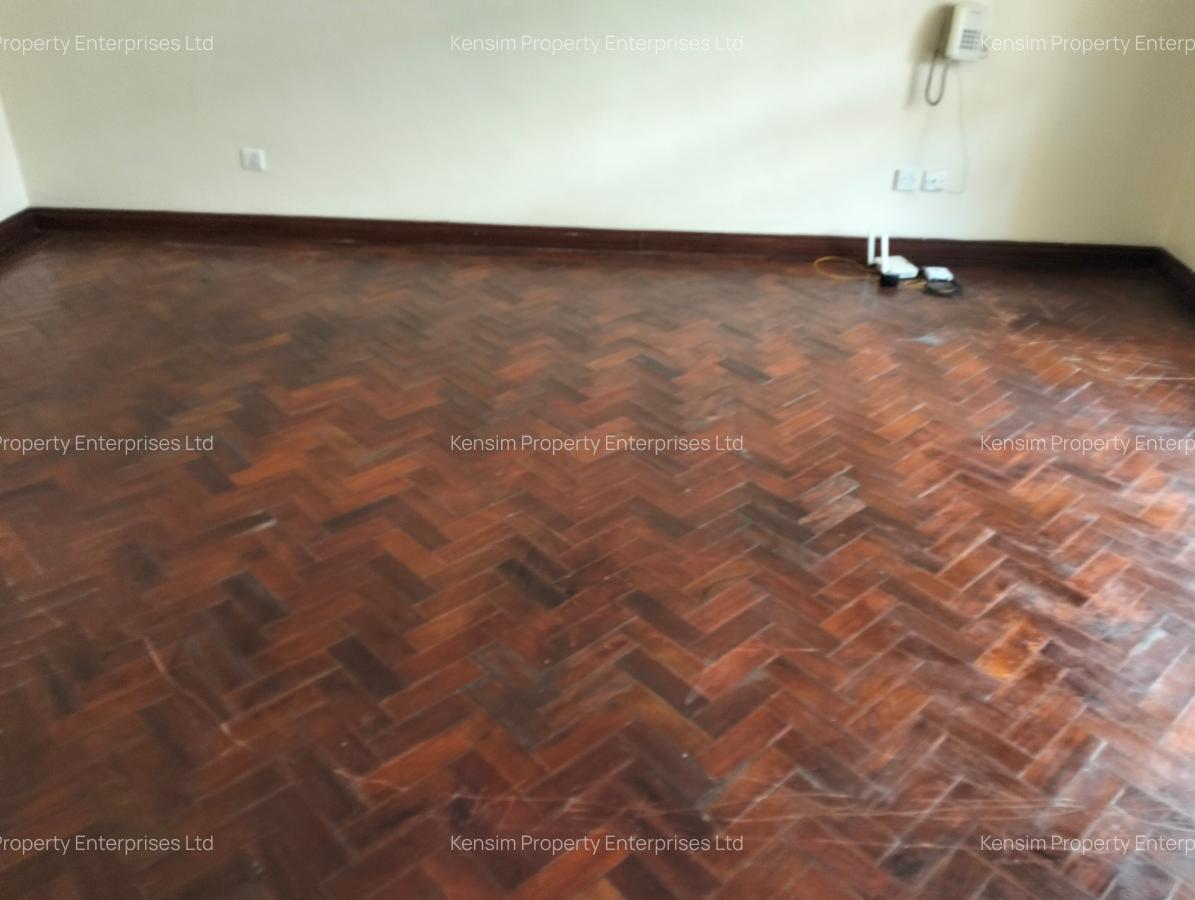 4 Bed Townhouse with En Suite in Lavington - 11