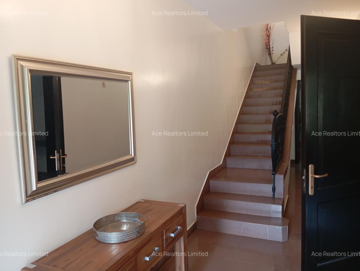 3 Bed Townhouse with En Suite at Brookside Drive - 2