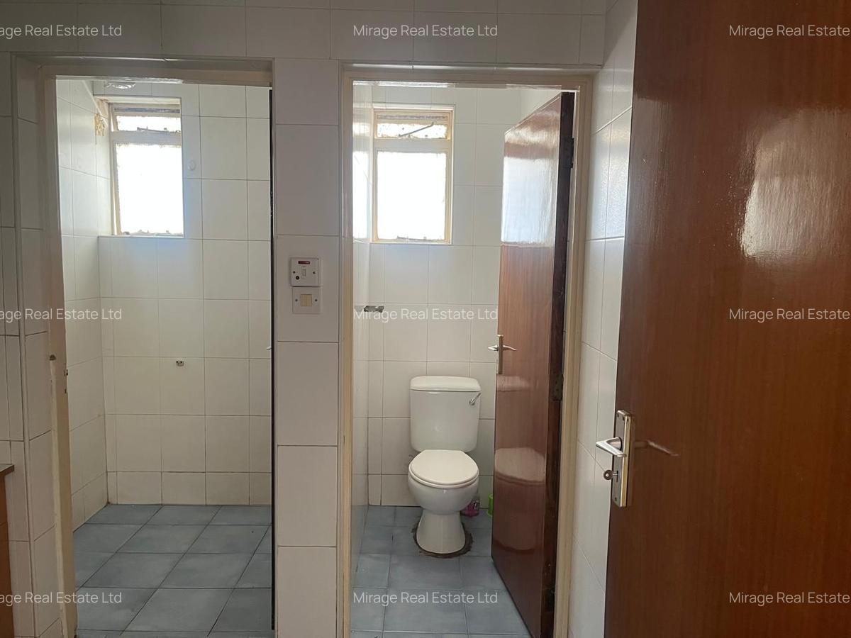 4 Bed Apartment with Borehole in Kilimani - 16