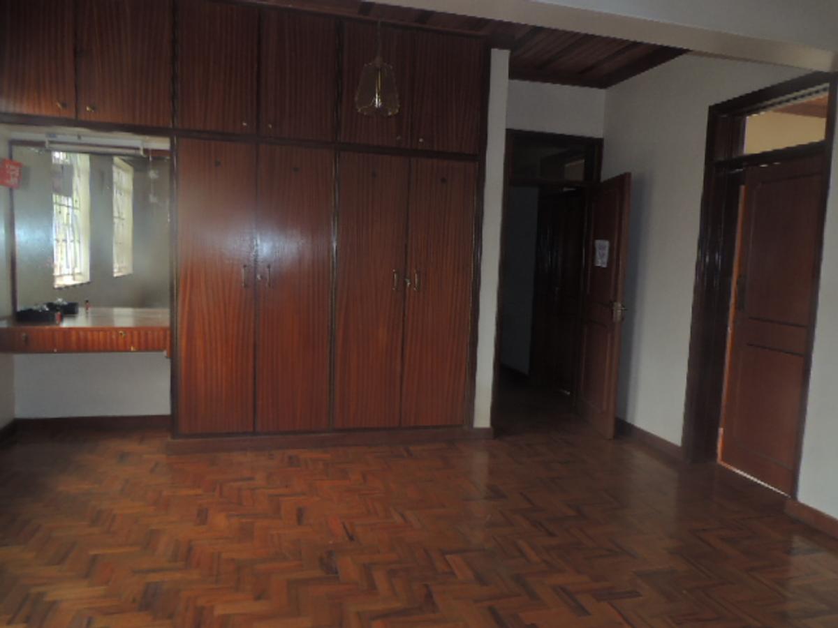 5 Bed Townhouse with En Suite at Runda Mimosa Road - 7