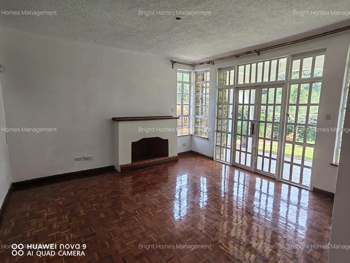 4 Bed Townhouse with En Suite in Lavington - 6