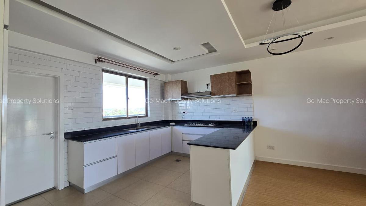 4 Bed Apartment with En Suite in Lavington - 4