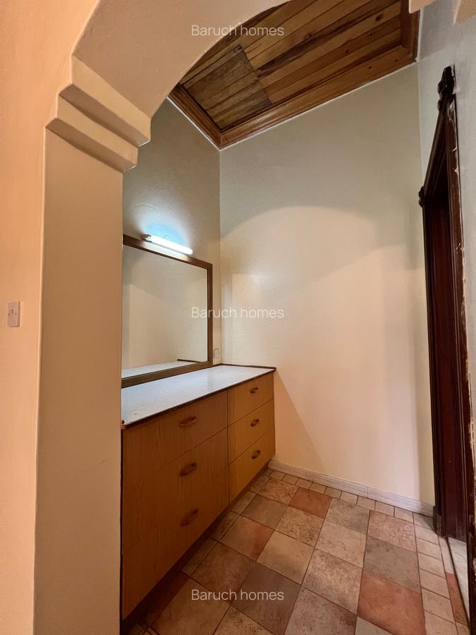 5 Bed House in Kitisuru - 19