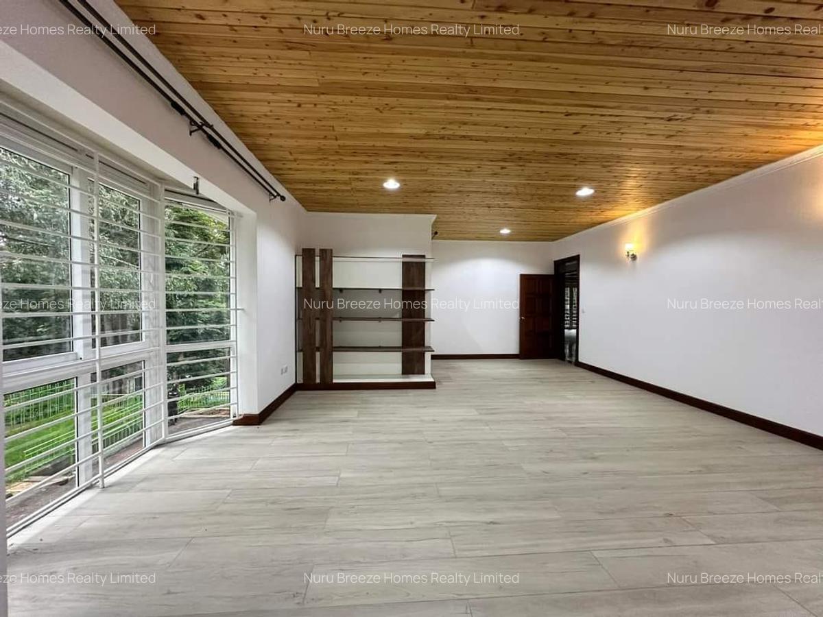 5 Bed Townhouse with En Suite in Rosslyn - 12