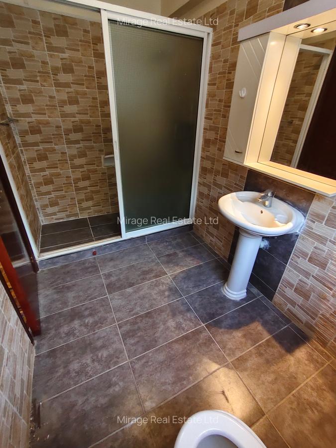 4 Bed Apartment with Borehole in Riverside - 6