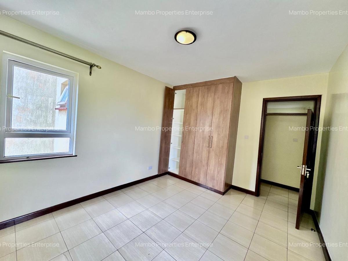 2 Bed Apartment with En Suite at Brookside Drive - 9