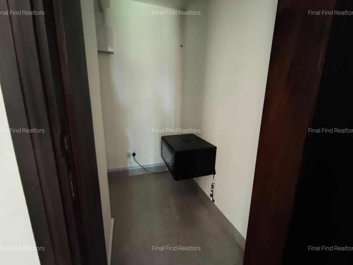 4 Bed House with Garden in Runda - 16