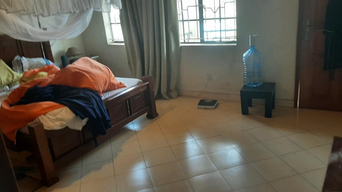 5 Bed Townhouse with En Suite at Langata - 10