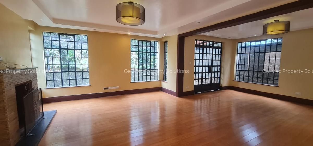 4 Bed Townhouse with En Suite in Runda - 3