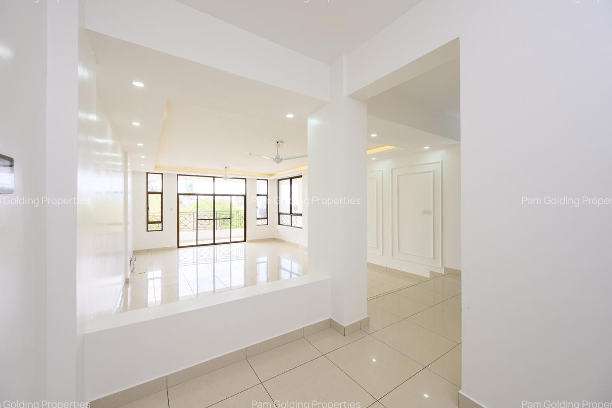 Serviced 3 Bed Apartment with En Suite at Mt Kenya Road - 2
