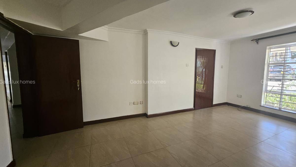 5 Bed Townhouse with En Suite at Runda - 13