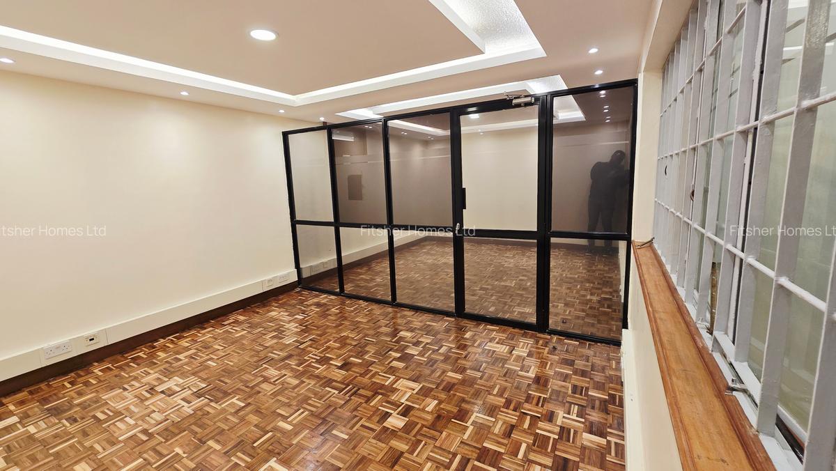 Office with Service Charge Included in Ngong Road - 18