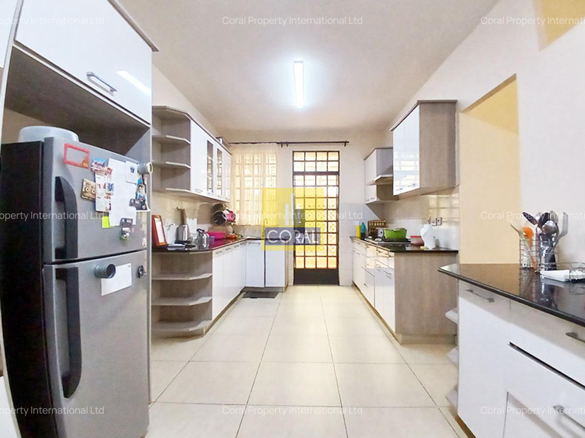 4 Bed Townhouse in Kitisuru - 5