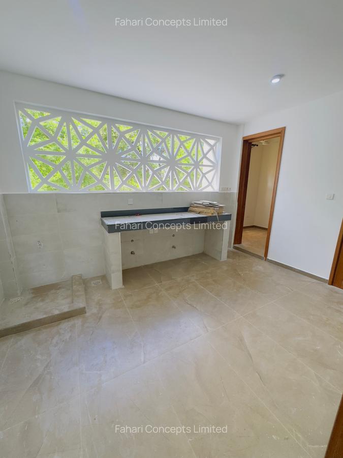 3 Bed Apartment with En Suite in Nyali Area - 6