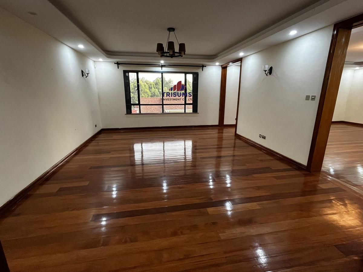 5 Bed Townhouse with En Suite in Westlands Area - 2
