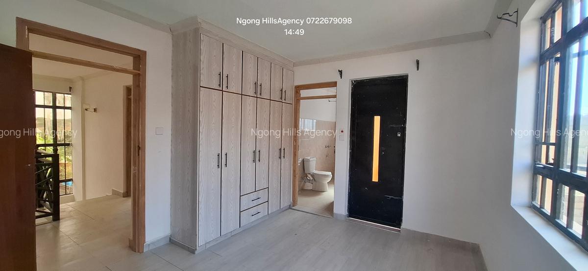 4 Bed Townhouse with En Suite at Rimpa - 13