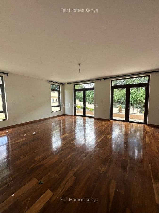 5 Bed Townhouse with En Suite at Lavington Green - 7