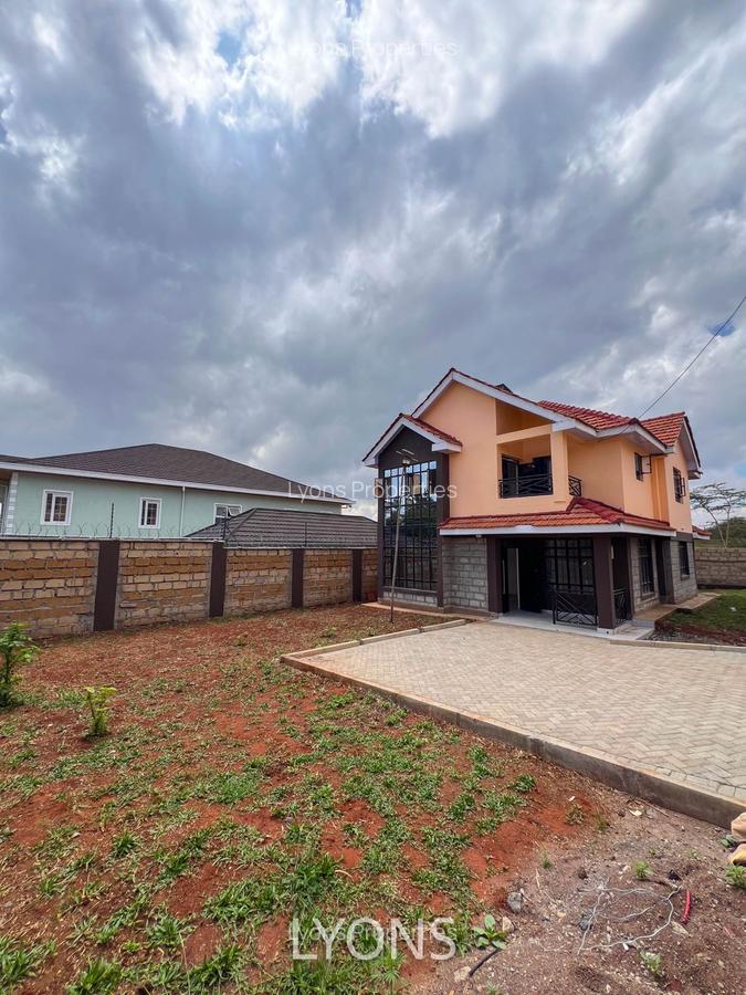 4 Bed Townhouse with En Suite at Rimpa - 1