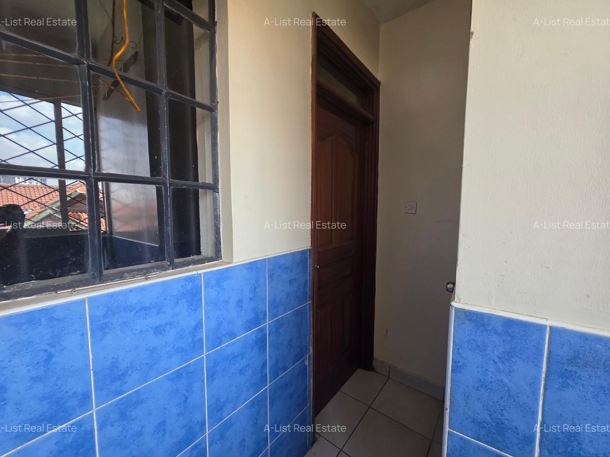 4 Bed Apartment with En Suite at Hendred Avenue - 9