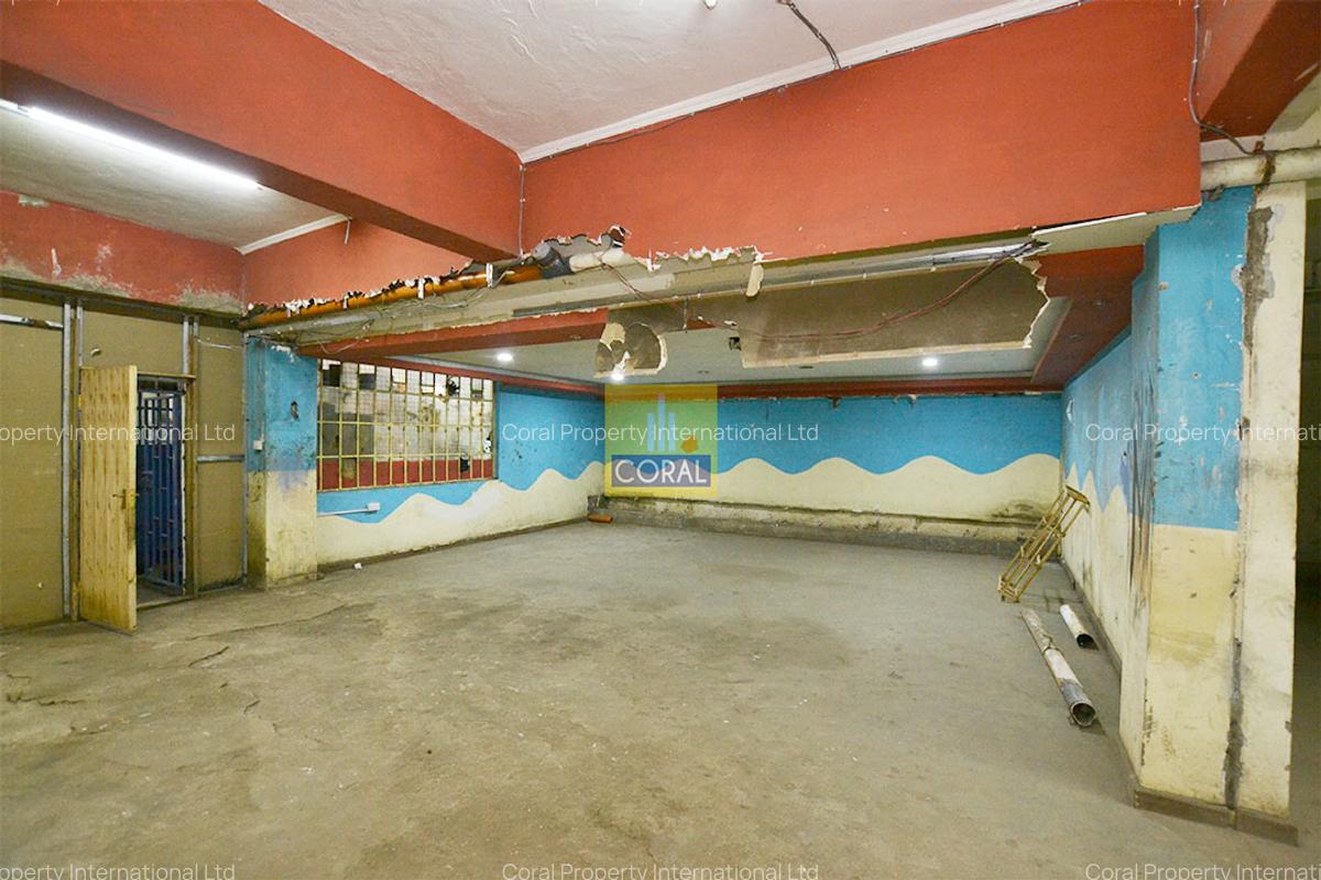 Office in Industrial Area - 19