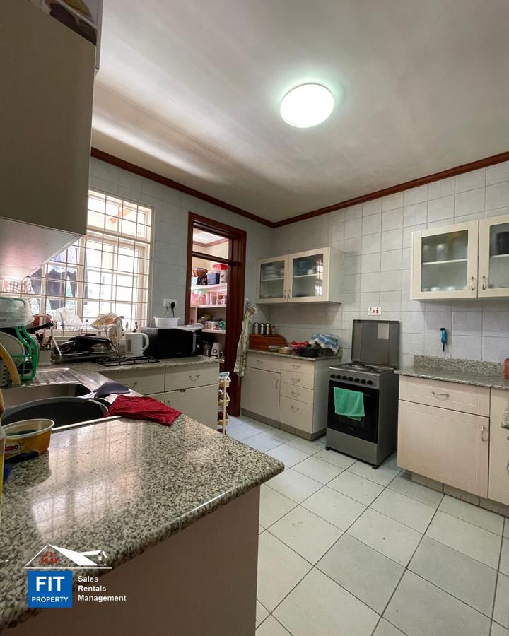 3 Bed Apartment with Parking in Parklands - 9