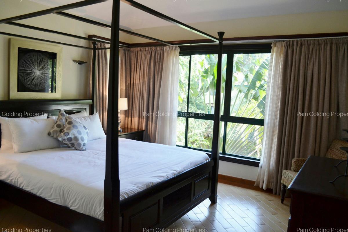 3 Bed House with Swimming Pool at Grevillea Grove - 6