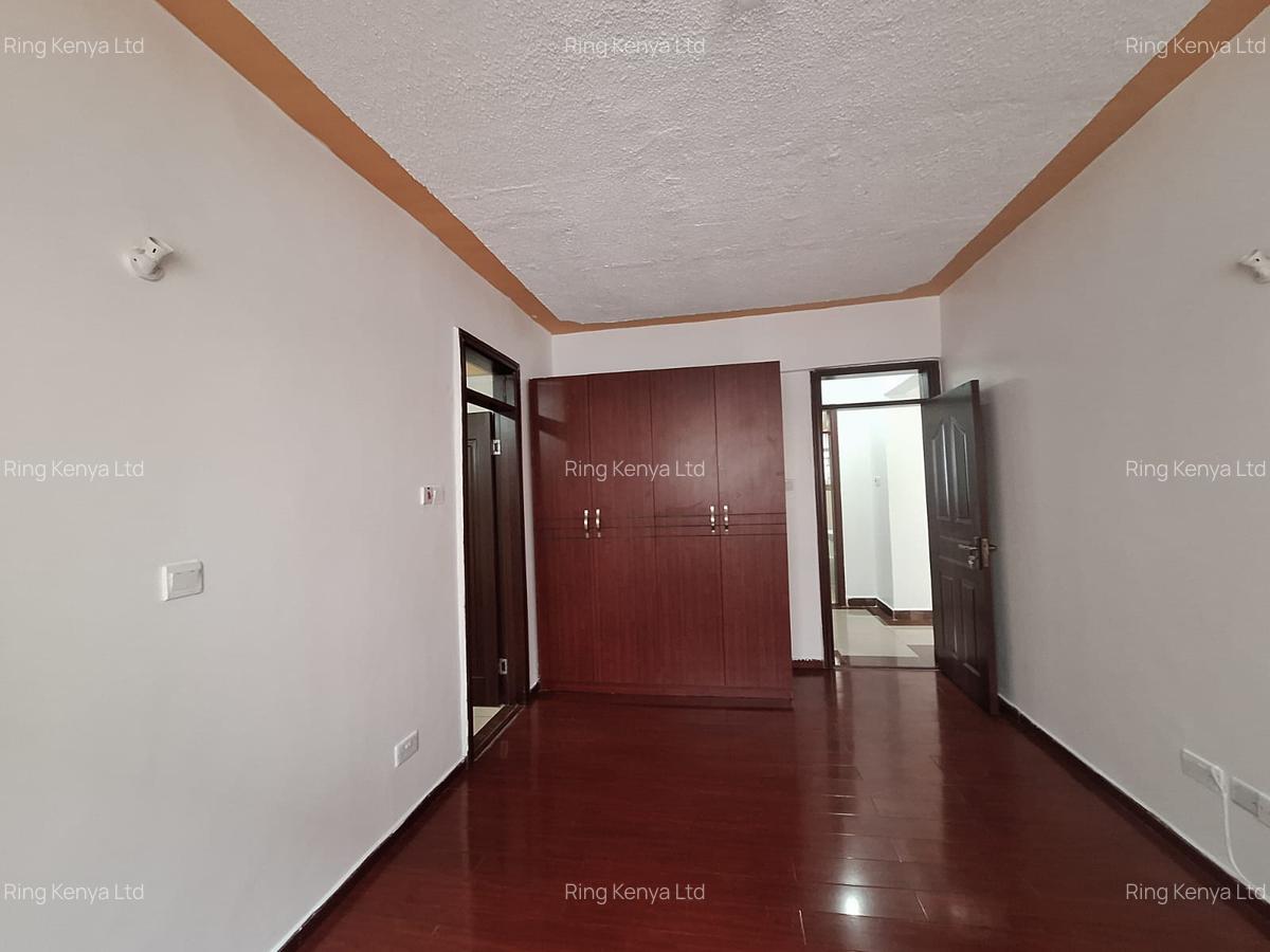 2 Bed Apartment with En Suite in Kilimani - 4