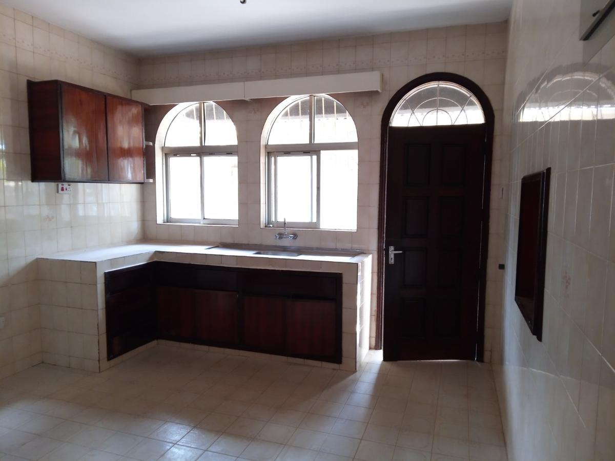 4 Bed Townhouse in Westlands Area - 5