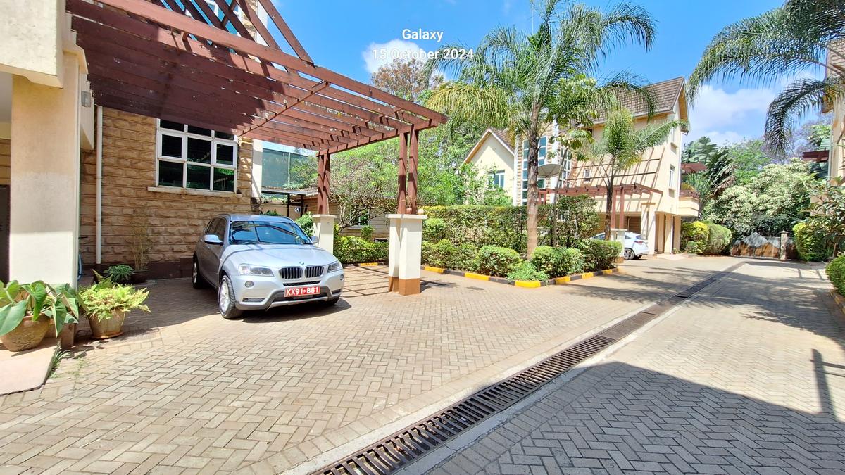 5 Bed Townhouse with En Suite at Owashika Road - 3