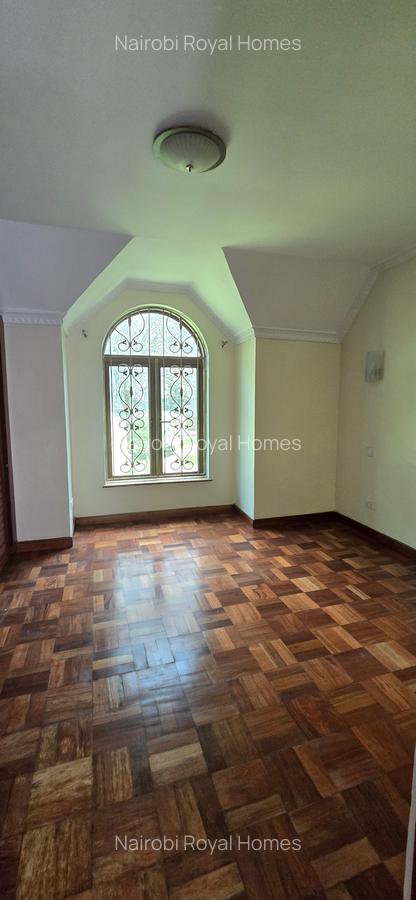 5 Bed Townhouse with En Suite at Lavington Kaputei - 7