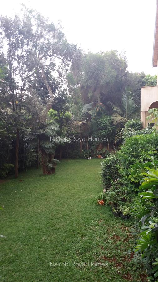 4 Bed Townhouse with En Suite at Lavington Green - 6