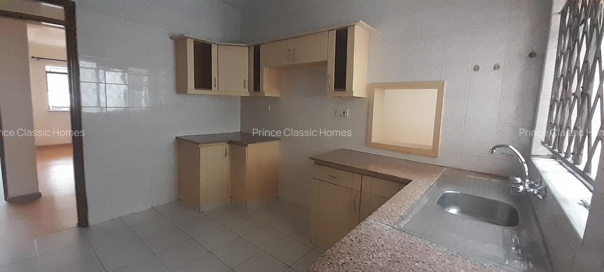 2 Bed Apartment with En Suite in Lavington - 8